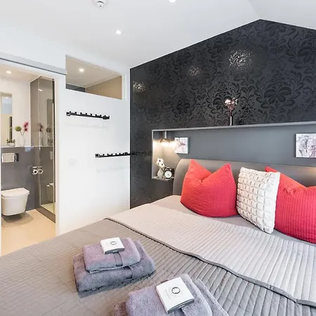 Aparthotel Friedrich Boutique-apartments 5*